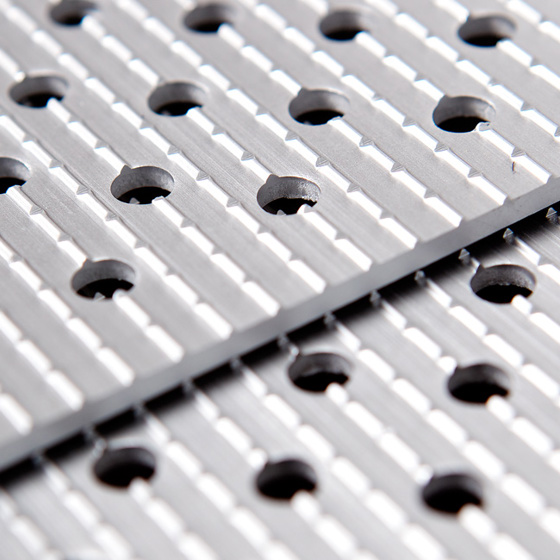 Samanleggjanleg/útdraganleg 205 x 25 cm